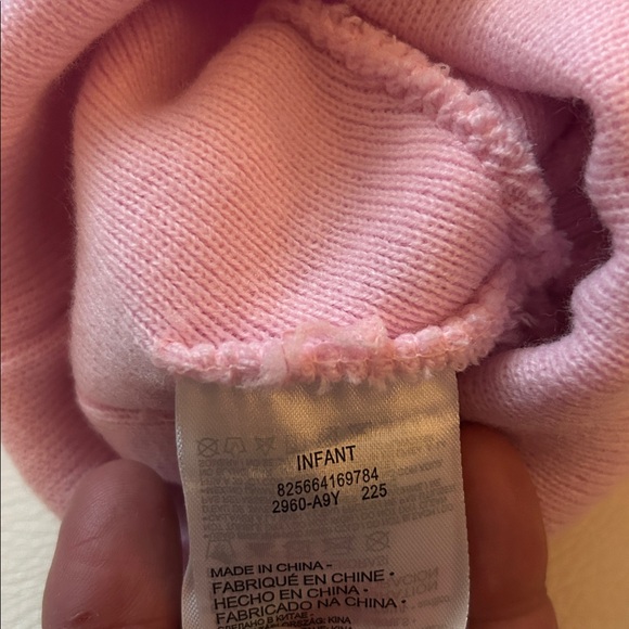 Nike Soft Pink Infant Hat and Mittens - Picture 5 of 6